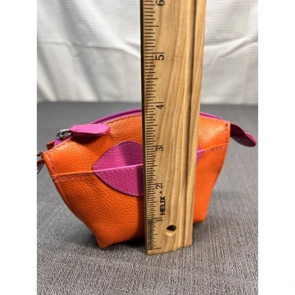 ILI New York Orange and Pink Lips Genuine Leather Cosmetic Coin Bag w/ Key Chain - Picture 12 of 12